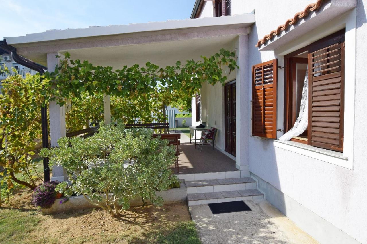 Apartments Keti Nin Exterior foto